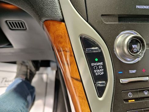 Used 2019 Lincoln Nautilus Reserve image 21