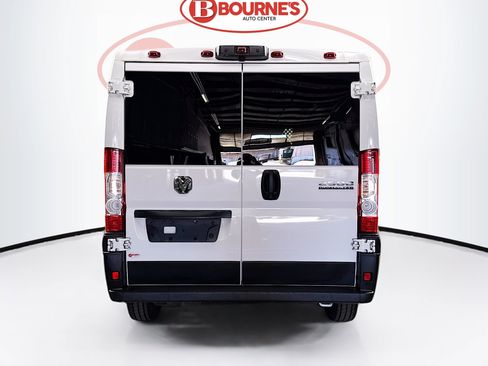Used 2025 RAM ProMaster 2500 w/ U-Haul Equipment Group FWD image 8