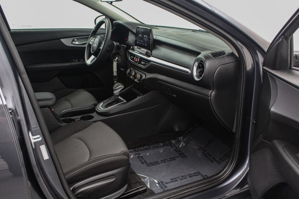Used 2023 Kia Forte LXS w/ LXS Technology Package FWD image 20