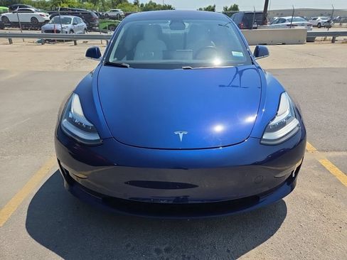 Used 2018 Tesla Model 3 Long Range AWD/4WD image 2