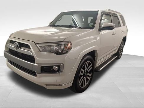 Used 2019 Toyota 4Runner Limited AWD/4WD image 3