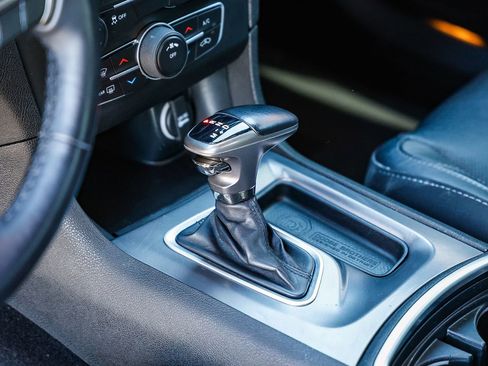 Used 2019 Dodge Charger SXT w/ Leather Interior Group image 19