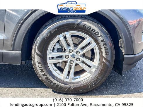 Used 2020 Ford Explorer XLT RWD image 9