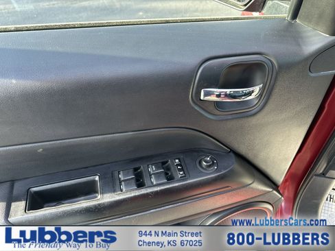 Used 2016 Jeep Patriot High Altitude FWD image 12