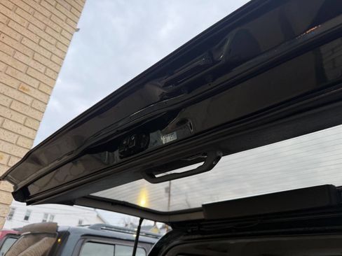 Used 1993 Toyota Land Cruiser Base AWD 4dr SUV image 59