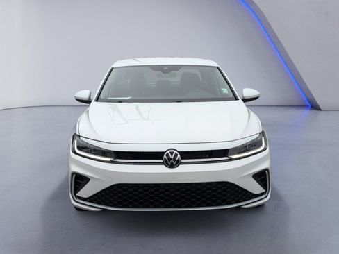 Used 2025 Volkswagen Jetta S FWD image 9