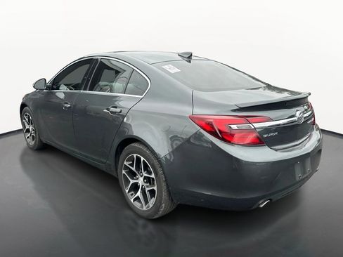 Used 2017 Buick Regal Sport Touring FWD image 5