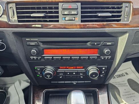 Used 2011 BMW 335i xDrive Sedan image 24