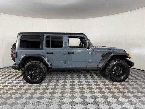 Used 2024 Jeep Wrangler Unlimited AWD/4WD image 5