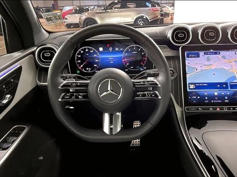 Used 2026 Mercedes-Benz GLC 300 4MATIC image 5