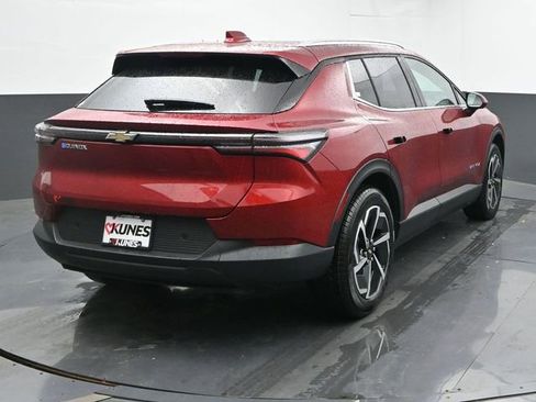 New 2026 Chevrolet Equinox EV LT image 8