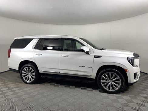 Used 2021 GMC Yukon Denali image 2