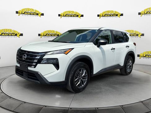 Used 2024 Nissan Rogue S FWD image 1