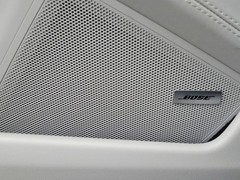 Certified 2025 Porsche 911 Carrera image 24