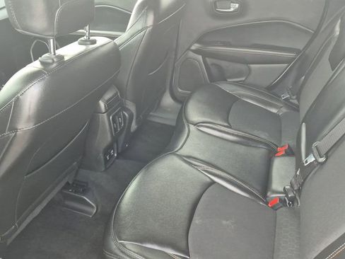 Used 2019 Jeep Compass Latitude w/ Popular Equipment Group image 11