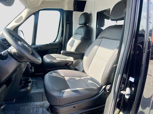 Used 2025 RAM ProMaster 3500 FWD image 19