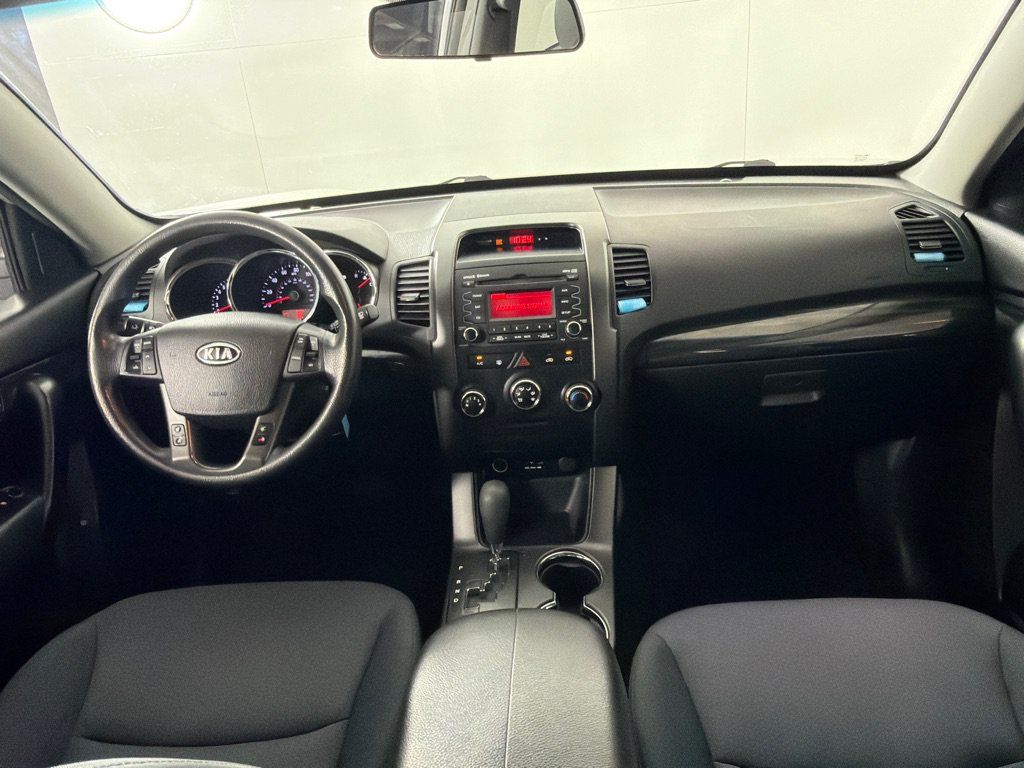 Used 2013 Kia Sorento LX FWD image 21