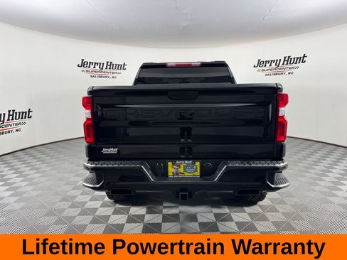 Used 2022 Chevrolet Silverado 1500 LT Trail Boss w/ Bed Protection Package AWD/4WD image 8