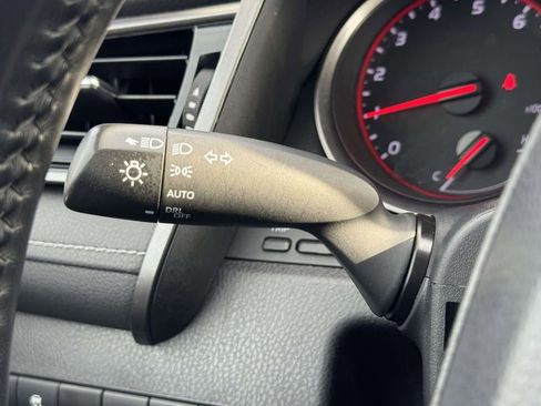 Used 2023 Toyota Camry XSE image 21