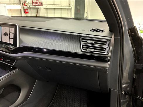 New 2026 Volkswagen Atlas Cross Sport SEL Premium R-Line image 28