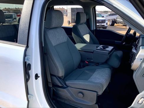 Used 2023 Ford F150 XLT w/ Trailer Tow Package image 8