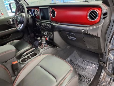 Used 2023 Jeep Gladiator Rubicon w/ Trailer Tow Package image 9