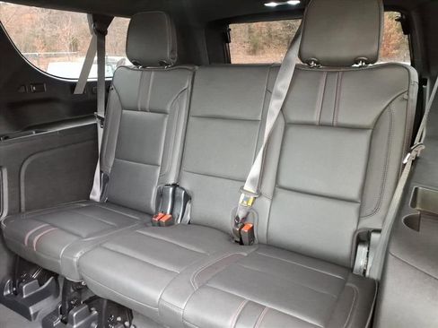 Certified 2023 Chevrolet Suburban RST w/ Sport Performance Package image 16