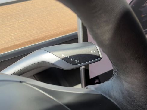 Used 2024 Tesla Model Y Long Range RWD image 51