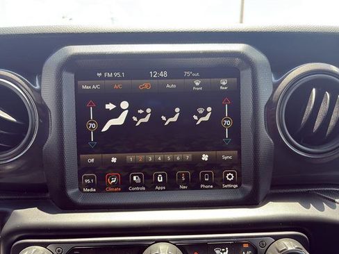 Used 2022 Jeep Wrangler Unlimited Sport AWD/4WD image 25
