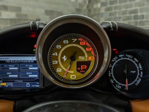 Used 2015 Ferrari California T RWD image 43