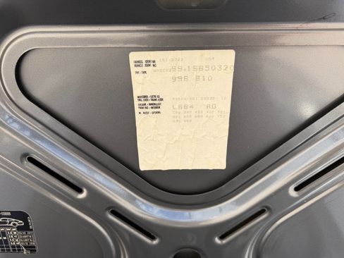 Used 2001 Porsche 911 Carrera 4 image 34