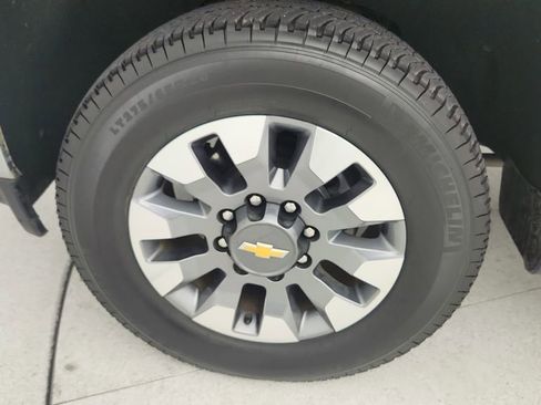 Used 2022 Chevrolet Silverado 2500 LT w/ Convenience Package AWD/4WD image 28