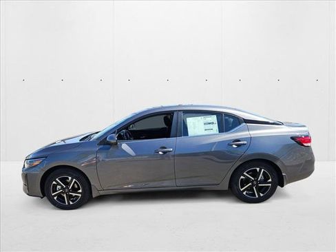 New 2025 Nissan Sentra SV image 5