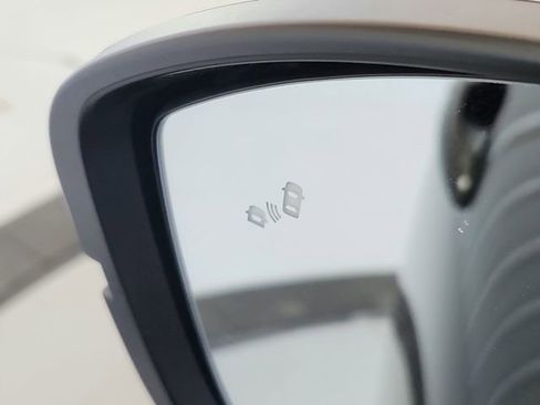 Used 2025 Nissan Pathfinder SL w/ SL Premium Package image 21