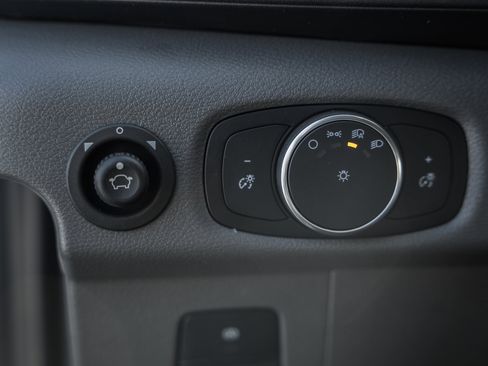 New 2026 Ford Transit 250 148 Medium Roof w/ Load Area Protection Package image 39