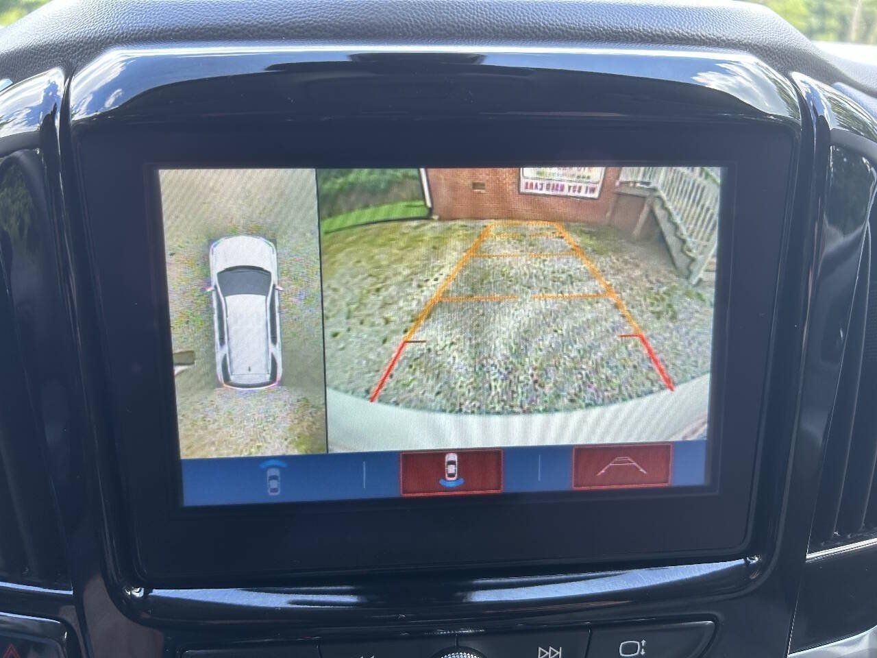 Used 2019 Chevrolet Traverse Premier w/ Driver Confidence II Package FWD image 20