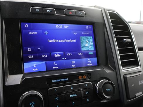 Used 2022 Ford F250 XLT w/ XLT Premium Package image 11