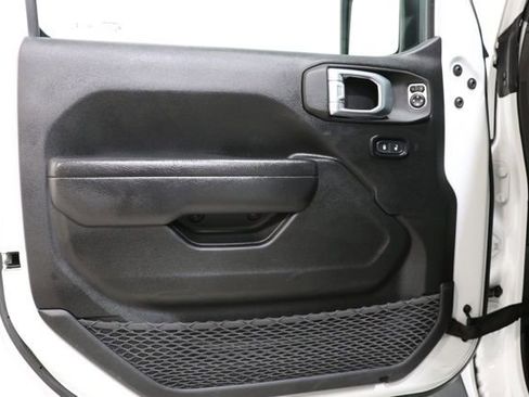 Used 2023 Jeep Wrangler Unlimited w/ 8.4" Radio Group AWD/4WD image 21