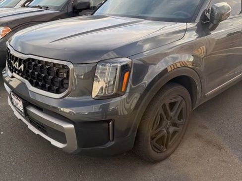 Used 2023 Kia Telluride EX X-Line image 2
