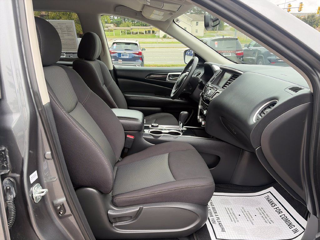 Used 2020 Nissan Pathfinder SV AWD/4WD image 45