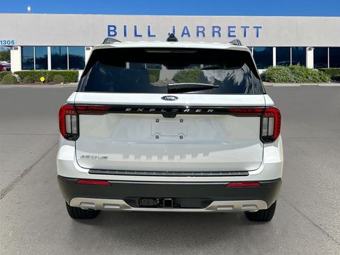 New 2026 Ford Explorer Active w/ Active Comfort Package RWD image 5