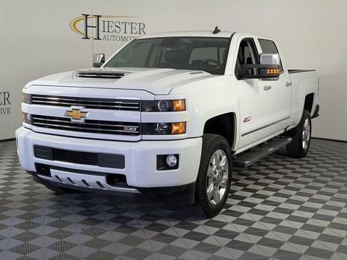 Used 2019 Chevrolet Silverado 2500 LTZ w/ Duramax Plus Package AWD/4WD image 4