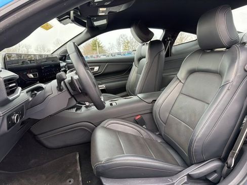Used 2024 Ford Mustang GT Premium image 18