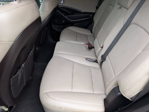 Used 2018 Hyundai Santa Fe Sport w/ 2.4L Tech Package 04 FWD image 9