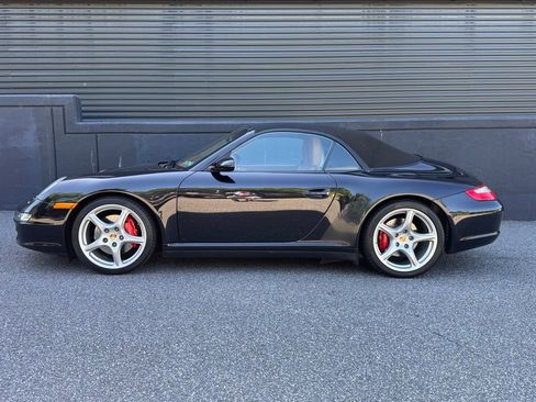 Used 2006 Porsche 911 Carrera 4S AWD/4WD image 2