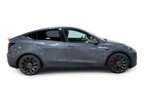 Used 2023 Tesla Model Y Performance AWD/4WD image 7