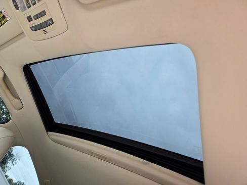Used 2010 Lexus ES 350 FWD image 15