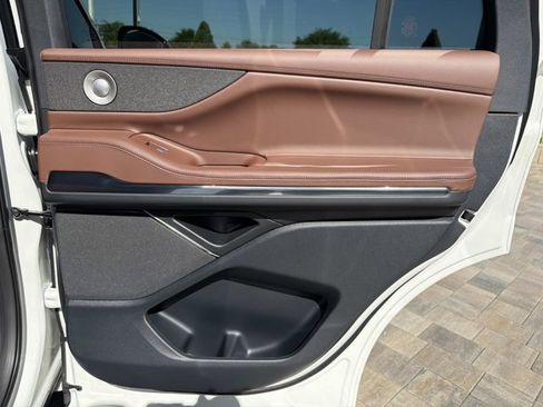 New 2026 Lincoln Navigator Reserve AWD/4WD image 20