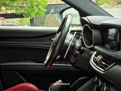 Used 2022 Alfa Romeo Stelvio Sprint AWD/4WD image 28