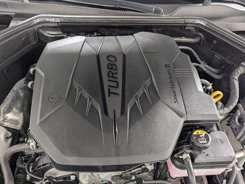 Used 2025 Genesis G70 2.5T w/ Sport Prestige Package RWD image 12